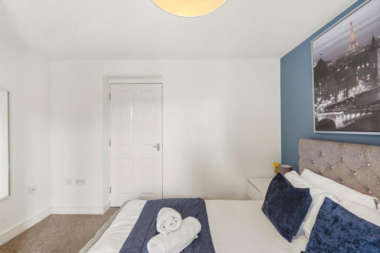 Luxnightzz - Two Bed - Close To North Station And Hospital Colchester Exteriör bild