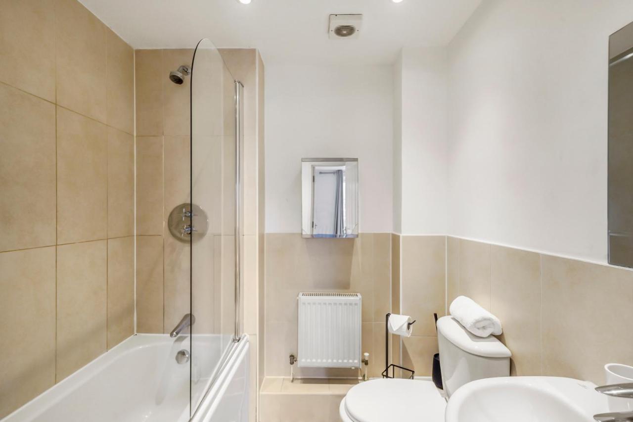 Luxnightzz - Two Bed - Close To North Station And Hospital Colchester Exteriör bild